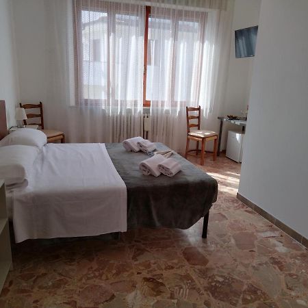 Olimpia Rooms Pisa Eksteriør billede